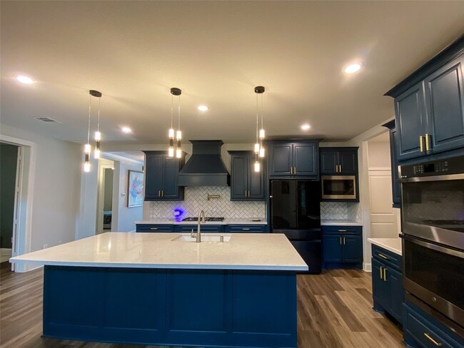 Building Photo - 10011 Serenity Grv Dr