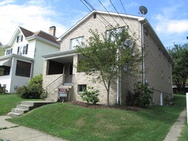 Building Photo - 318 Center Ave
