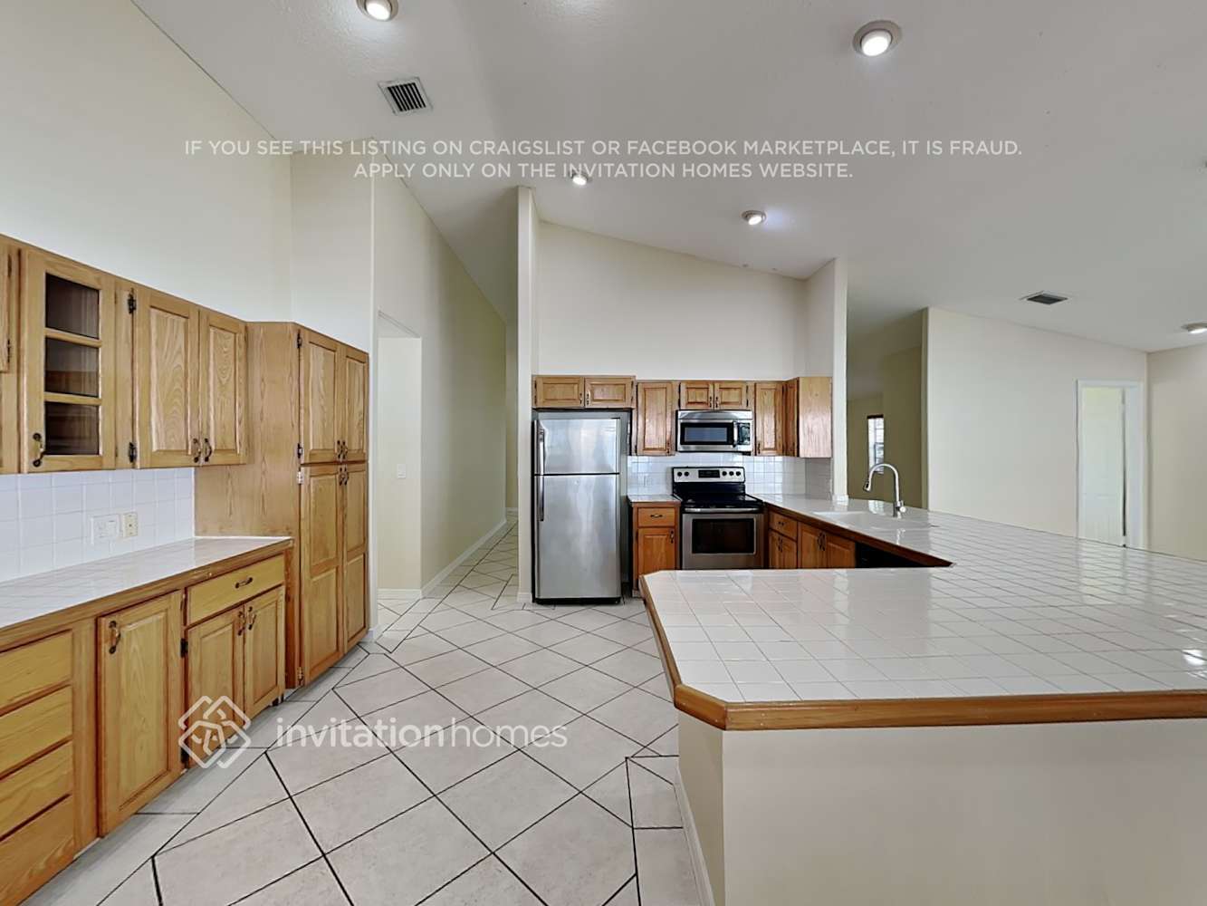 Building Photo - 14915 SW 139th Pl