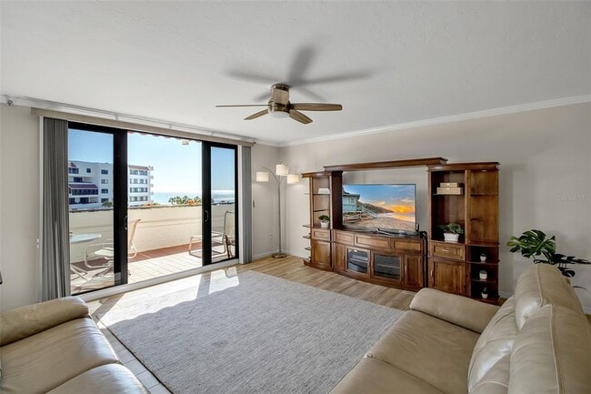 Building Photo - 1485 Gulf of Mexico Dr