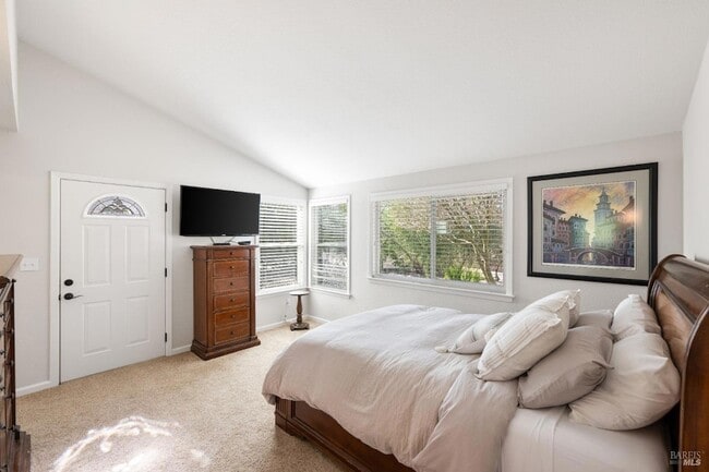 Building Photo - 1051 Stonebridge Dr