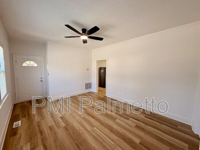 Building Photo - 260 8th St