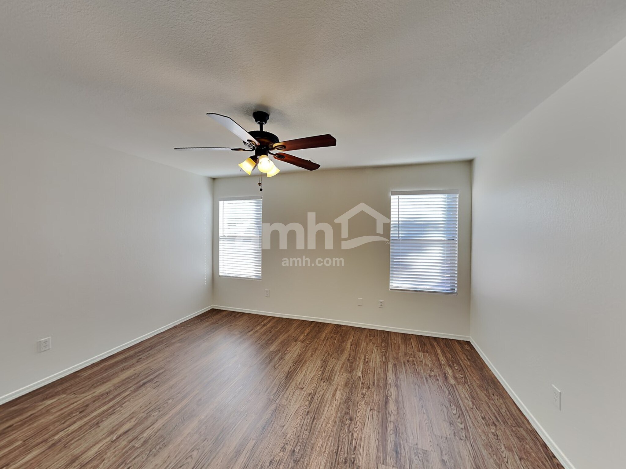 Building Photo - 1133 S 111th Cir