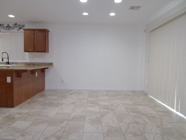 Building Photo - Welcome to your perfect summer retreat!