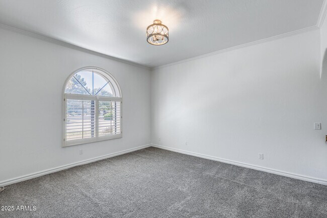 Building Photo - 8303 N 61st Pl