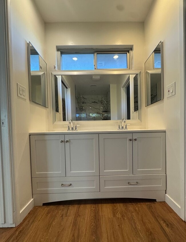 Building Photo - Beautiful newly renovated 4 Bedroom, 3 Bath Pool home in North Tustin