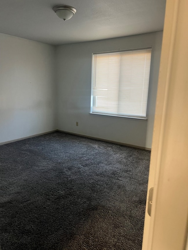 Building Photo - 206 S Byrd St