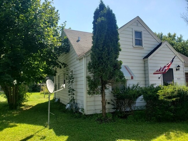 Building Photo - 3 Bed 1 Bath Single Family Home in Wausau