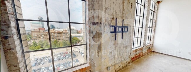 Building Photo - 1122 Jackson St