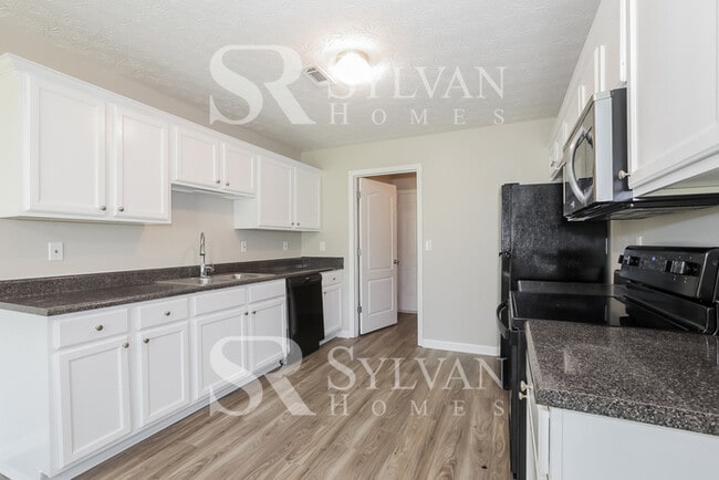 Building Photo - Discover Your Comfort in This Beautiful Home