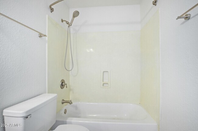 Building Photo - 2522 S Mulberry