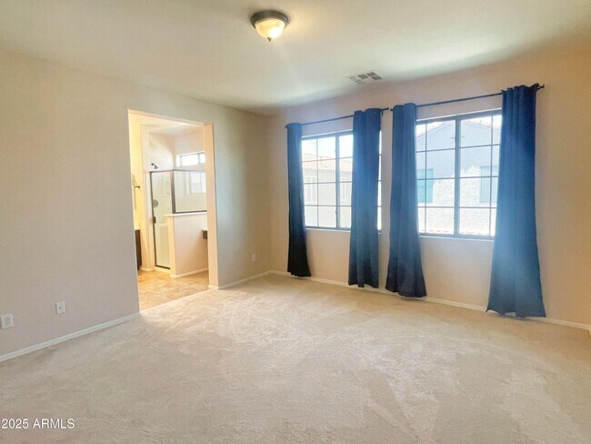 Building Photo - 3507 S Falcon Dr