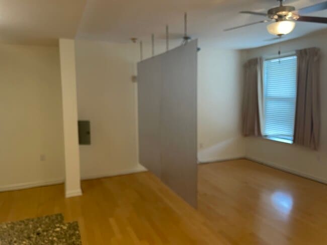 Building Photo - Downtown Studio Residence