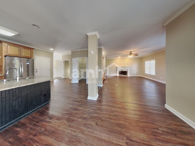 Building Photo - 4809 Rapids Cir NW