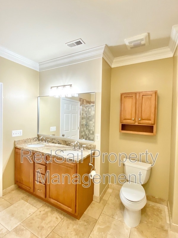 Building Photo - 303 Daniels Dr