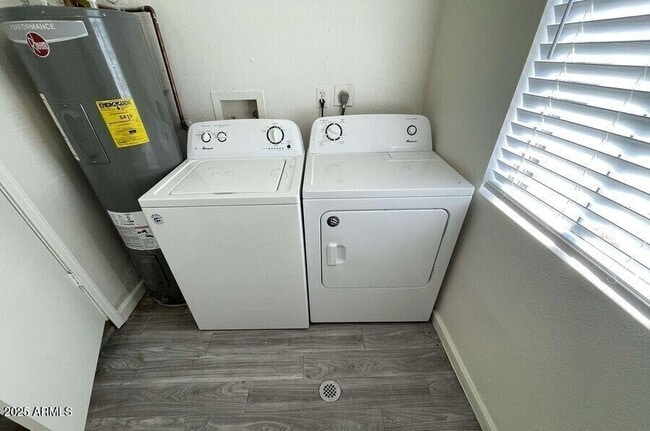 Building Photo - 6531 N 67th Ave