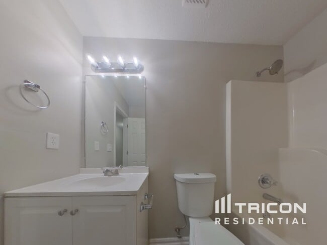 Building Photo - 2161 Eagles Nest Circle Decatur GA