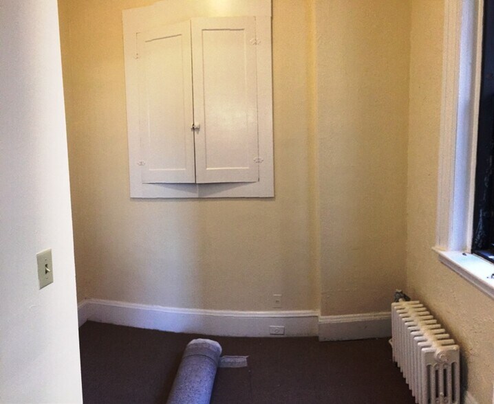 Building Photo - 471 Commonwealth Ave