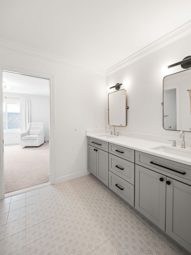 Building Photo - 3250 Chestnut Run Dr