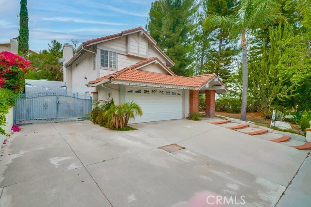 Building Photo - 1032 Smoketree Dr