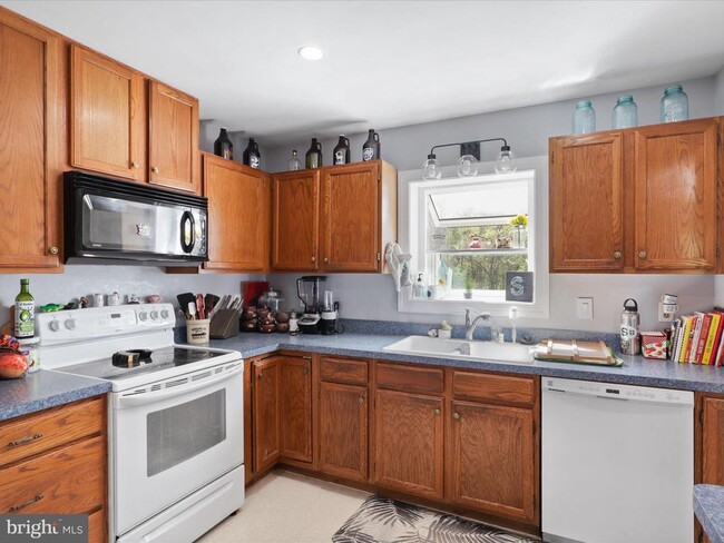 Building Photo - 7264 Twilight Ct