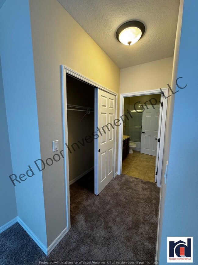 Building Photo - 2/2 2nd Floor Condo in Lakeside @ Lakes of...