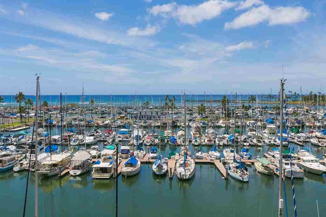 Yacht Harbor View - 1765 Ala Moana Blvd