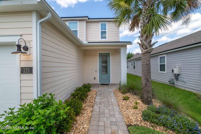 Building Photo - 121 Thistleton Wy