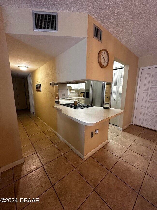 Building Photo - 1415 Ocean Shore Blvd