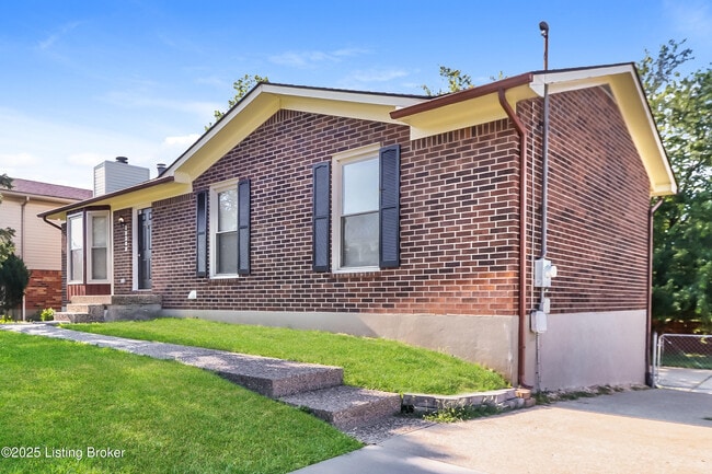 Building Photo - 10302 Bayport Rd