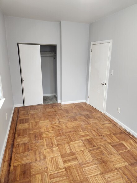 Building Photo - 57 Condict St