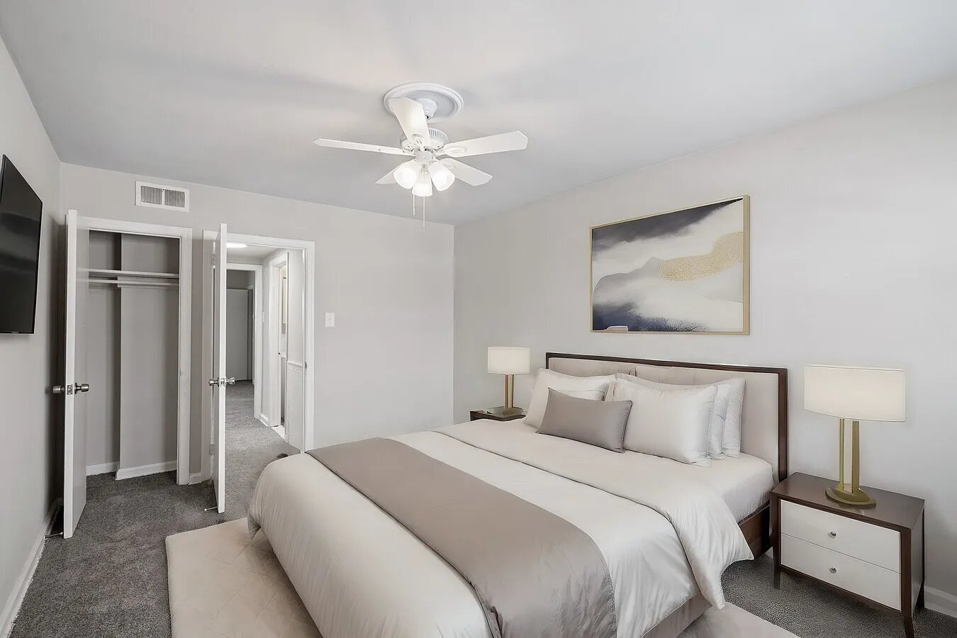 Building Photo - 7901 Roosevelt Blvd