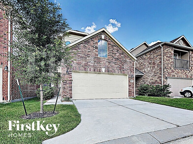 Primary Photo - 17006 Amarose Dr