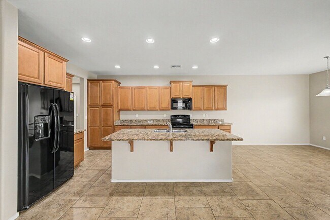 Building Photo - 17875 W Westpark Blvd