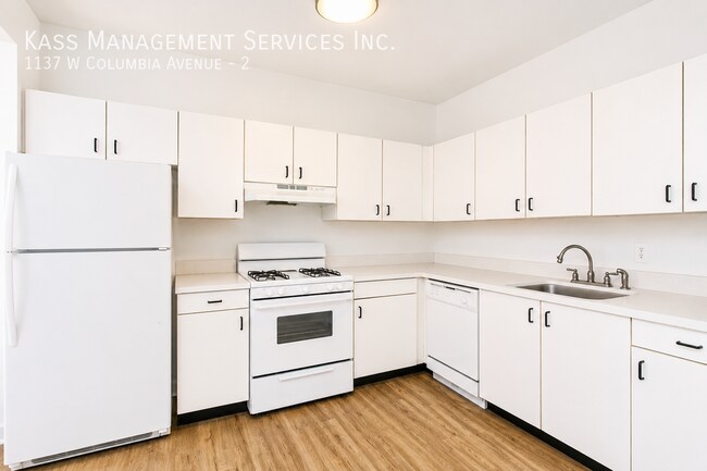 Building Photo - 1137 W Columbia Ave