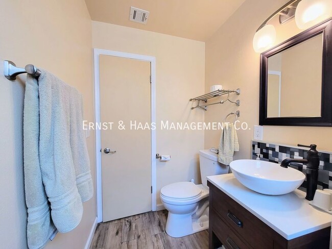 Building Photo - 21417 Rossford Ave