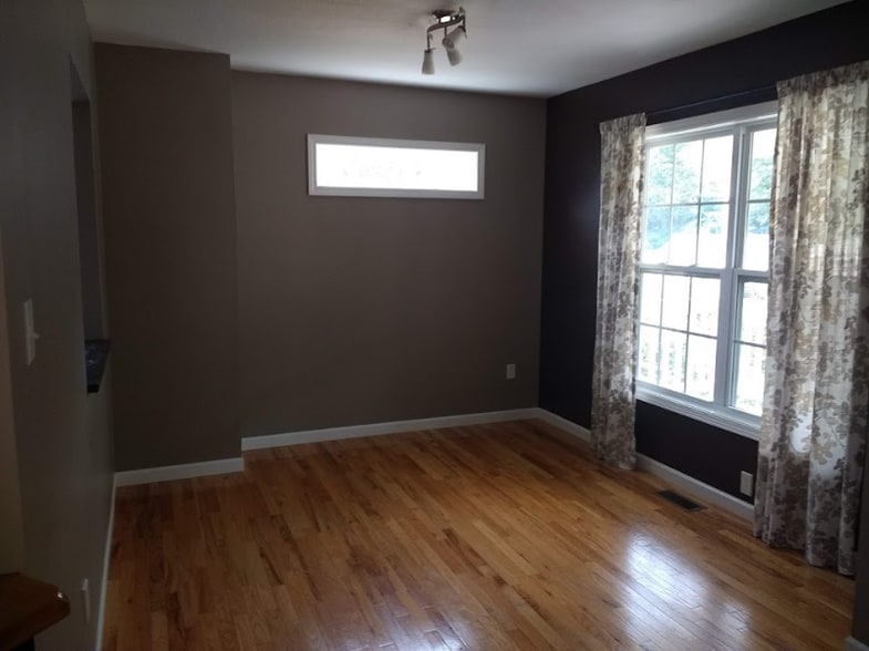 Building Photo - 14 Grove Garden Ave