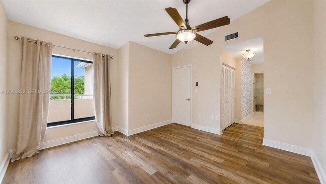 Building Photo - 11830 SW 80th St