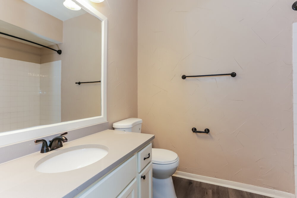 Building Photo - 1510 Lost Creek Dr