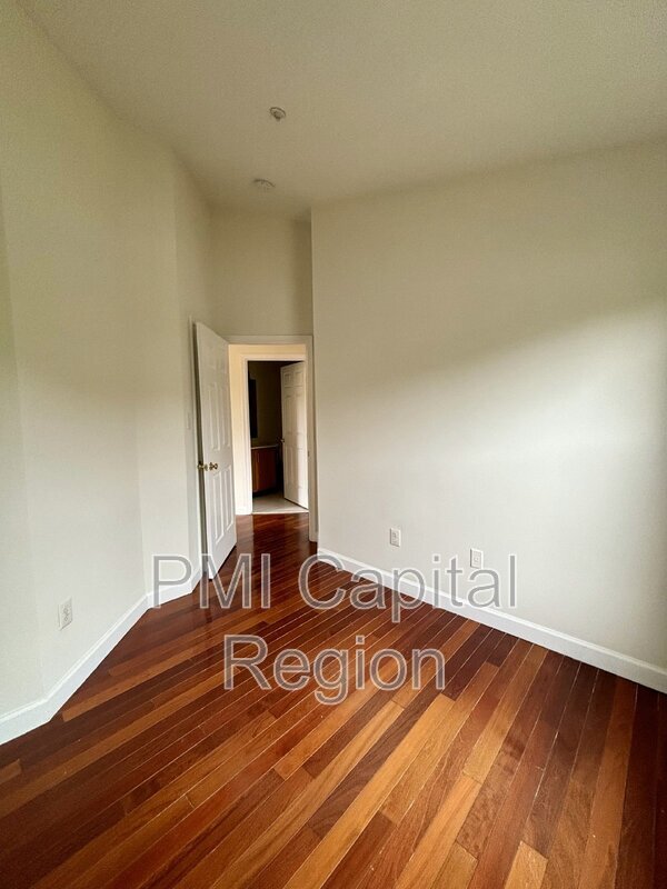 Building Photo - 20800 Mountain Lake Terrace
