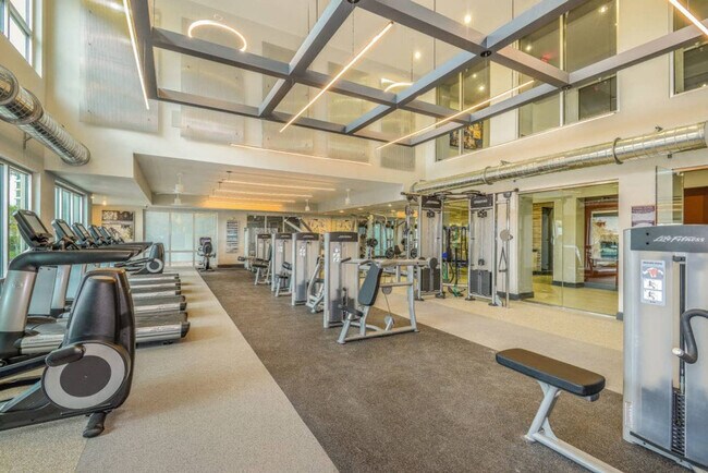 Building Photo - 2615 N Grady Ave