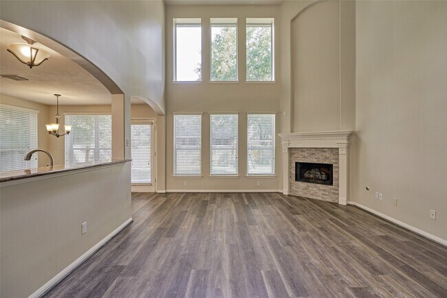 Building Photo - 274 Fairwind Trail Dr
