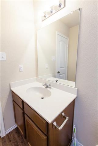 Building Photo - 2117 Shady Glen Trail