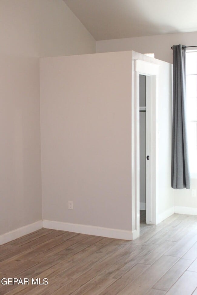 Building Photo - 12225 Rathmore Dr
