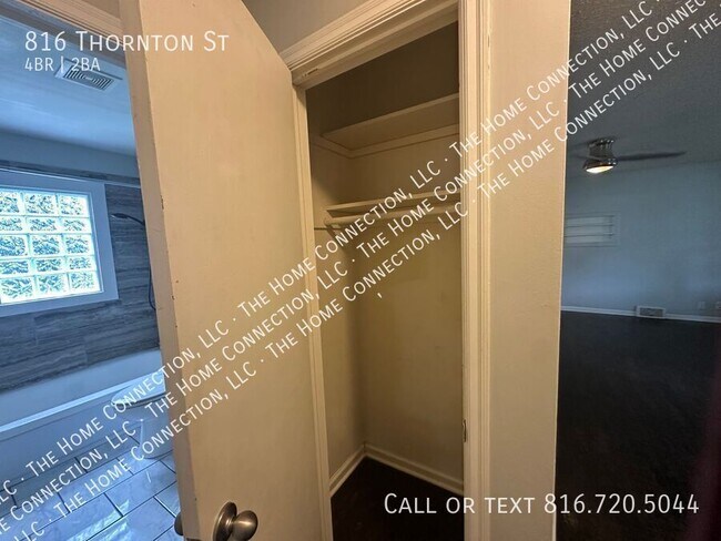 Building Photo - 816 Thornton St