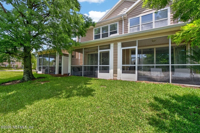 Building Photo - 4166 Highwood Dr