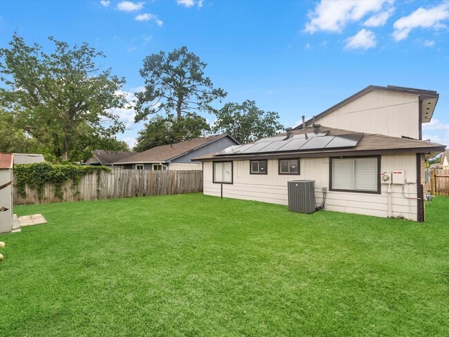 Building Photo - 3823 Suttonford Dr