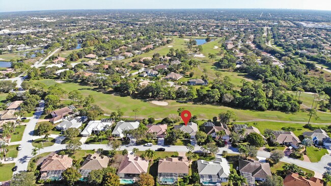 Building Photo - 1509 SW Mockingbird Cir