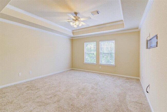 Building Photo - 10 Pine Needle Pl