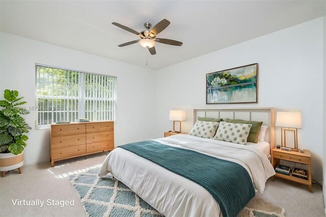 Building Photo - 1911 Madeira Dr